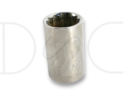 Craftsman 17MM Socket 1/2" Drive 12 Point Metric 12Pt Chrome USA 44237, used with light wear, chrome finish 12-point socket designed for durable and precise fastening in automotive and mechanical applications.