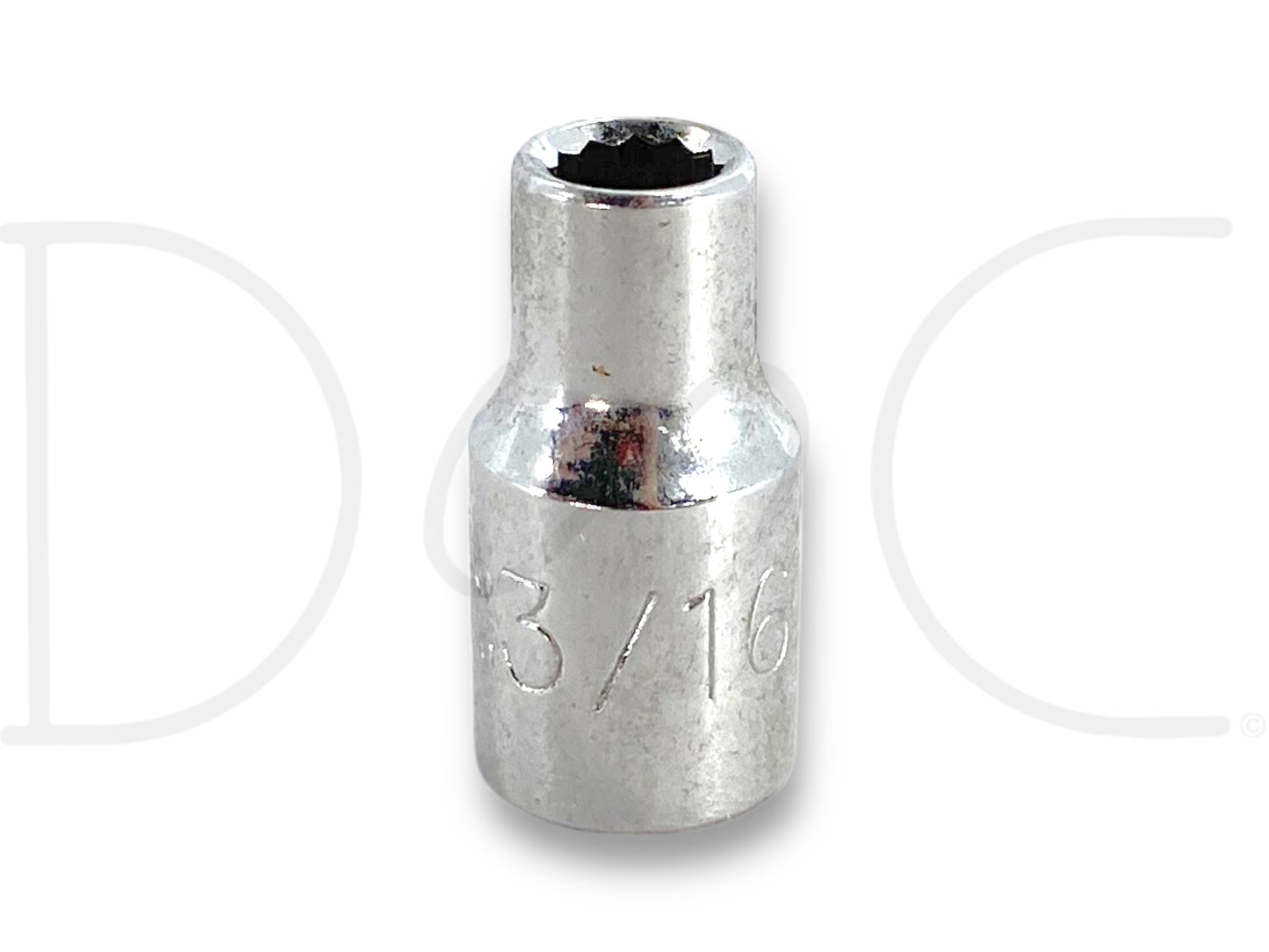 Proto 3/16" Shallow Socket 1/4" Drive 12 Point Sae 12Pt Chrome USA 4706T, used with light wear, chrome finish, designed for automotive or mechanical applications requiring a 12-point socket for precise fit on fasteners.