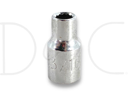 Proto 3/16" Shallow Socket 1/4" Drive 12 Point Sae 12Pt Chrome USA 4706T, used with light wear, chrome finish, designed for automotive or mechanical applications requiring a 12-point socket for precise fit on fasteners.