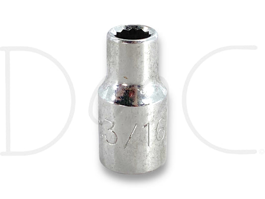 Proto 3/16" Shallow Socket 1/4" Drive 12 Point Sae 12Pt Chrome USA 4706T, used with light wear, chrome finish, designed for automotive or mechanical applications requiring a 12-point socket for precise fit on fasteners.