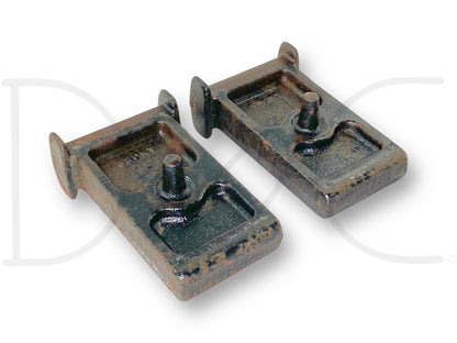 85-97 Ford F250 F350 Rear Auxiliary Leaf Spring Spacer Mount Set E4Ta-5594-BA