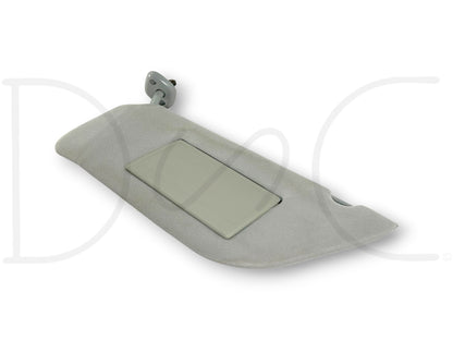 02-07 Ford F250 F350 LH Left Driver Sun Visor Gray W/ Lighted Mirror OEM