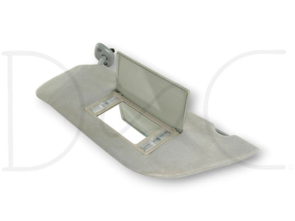 02-07 Ford F250 F350 LH Left Driver Sun Visor Gray W/ Lighted Mirror OEM