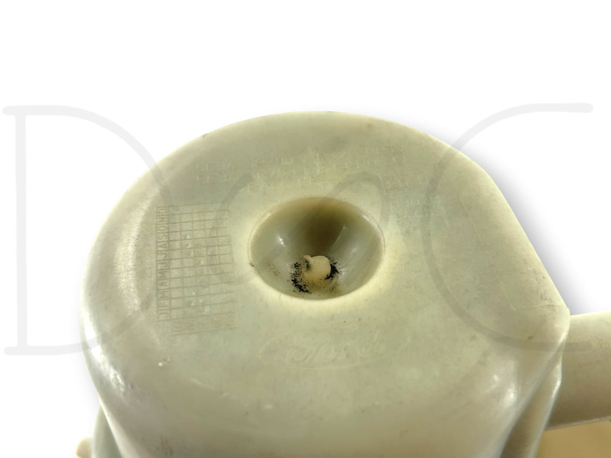 05-07 Ford F250 F350 6.0L Power Steering Fluid Reservoir 3 Port 5C34-3R700-Be