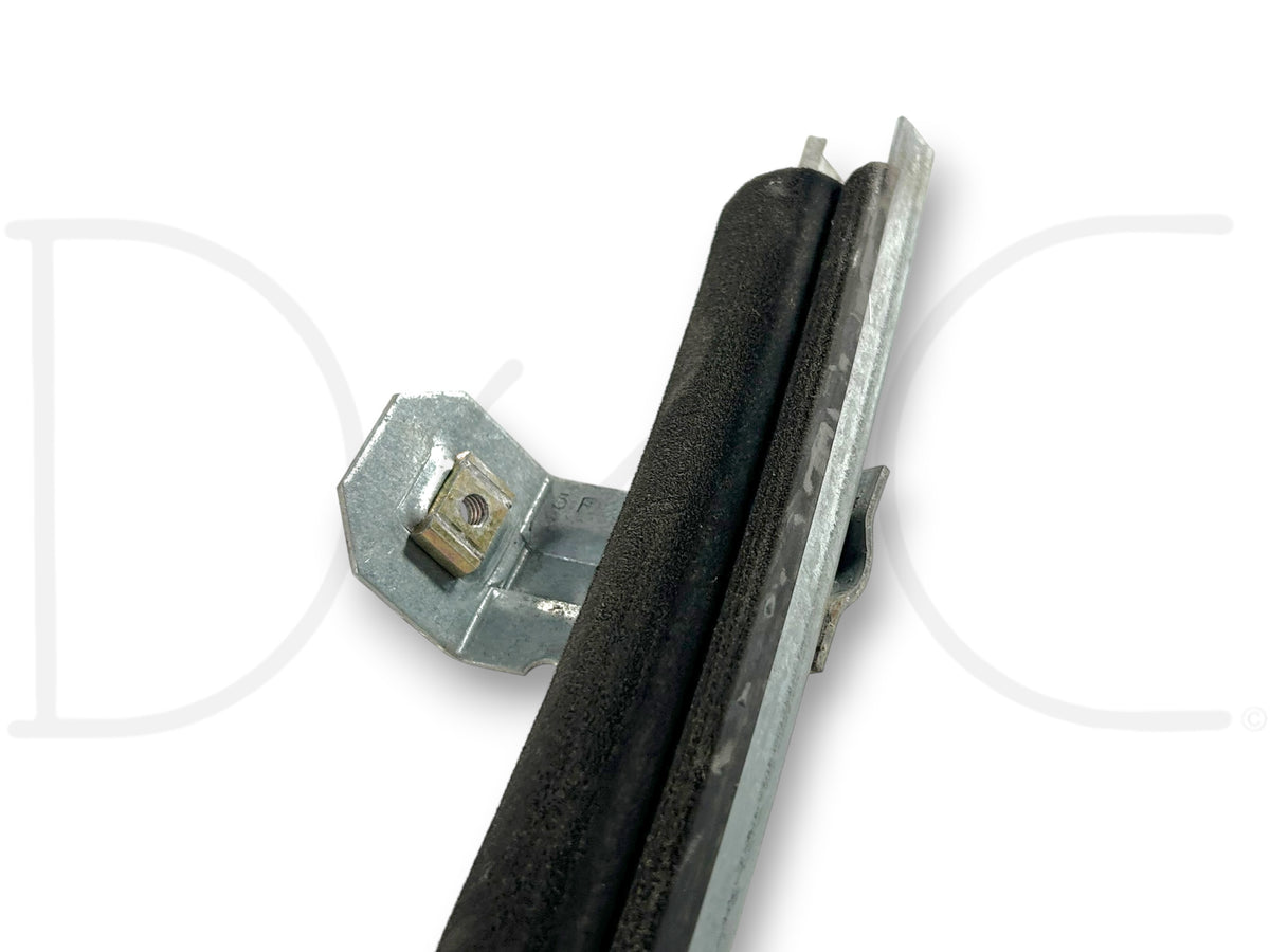 99-07 Ford F250 F350 LH Left Driver Front Door Window Track Seal Assembly OEM