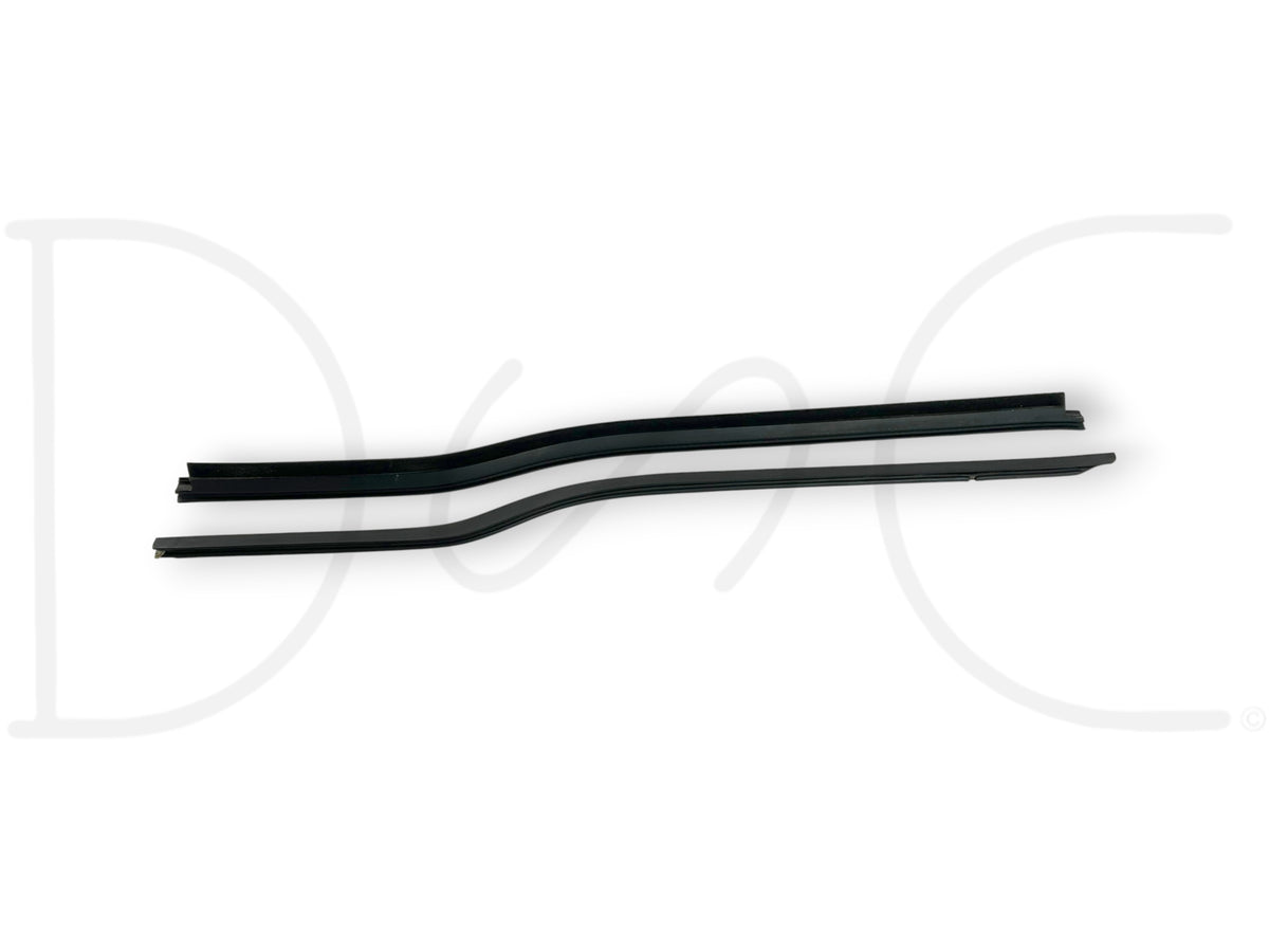 99-07 Ford F250 F350 LH Left Driver Front Door Window Sweep Seal Set OE Sweeps