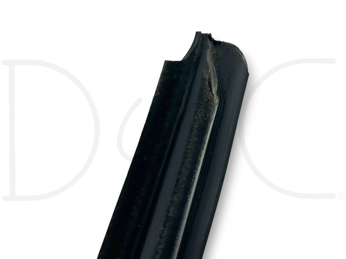 99-07 Ford F250 F350 RH Right Passenger Front Door Window Sweep Seal Set Sweeps