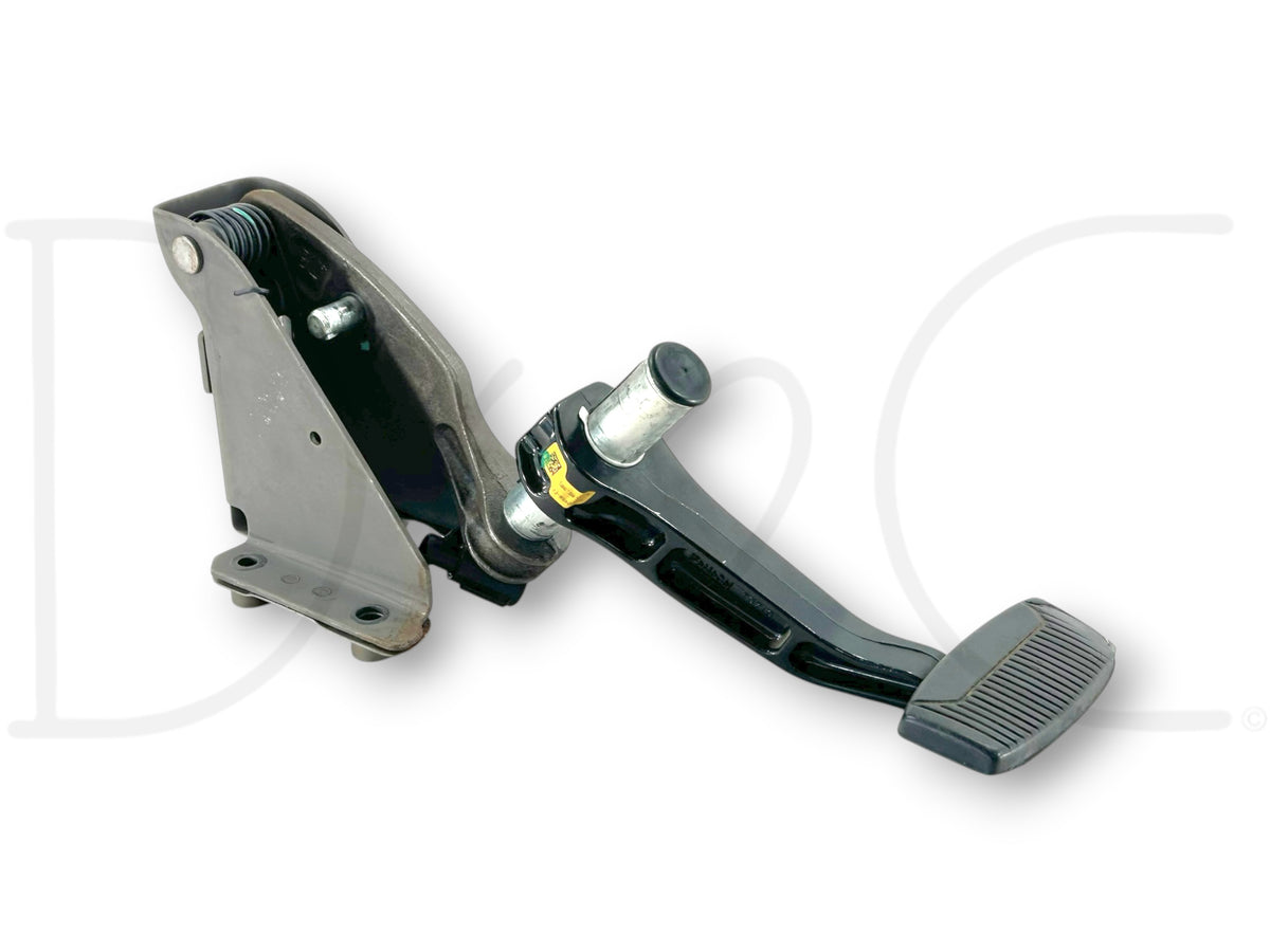 05-07 Ford F250 F350 6.0 6.0L Diesel Adjustable Brake Pedal Assembly OEM