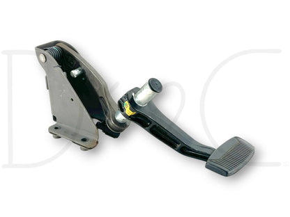 05-07 Ford F250 F350 6.0 6.0L Diesel Adjustable Brake Pedal Assembly OEM