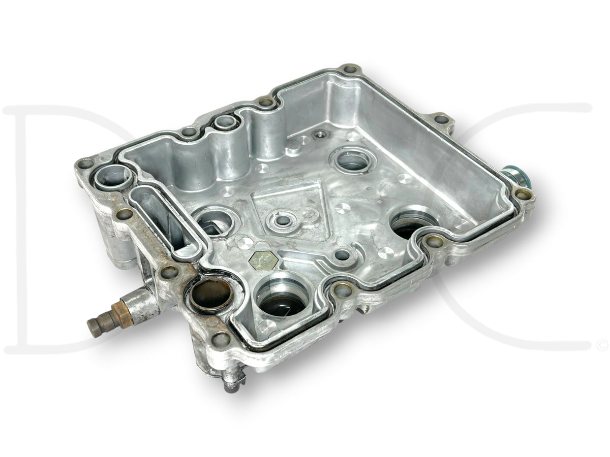 05-07 Ford F250 F350 6.0 6.0L Diesel Oil Cooler Housing Cover Assembly OE
