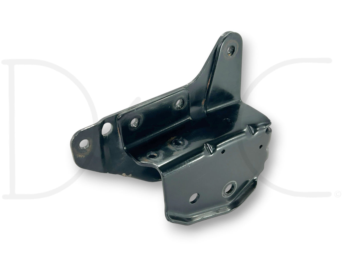 05-07 Ford F250 F350 RH Right Passenger 4WD 4X4 Radius Arm Bracket Frame Mount