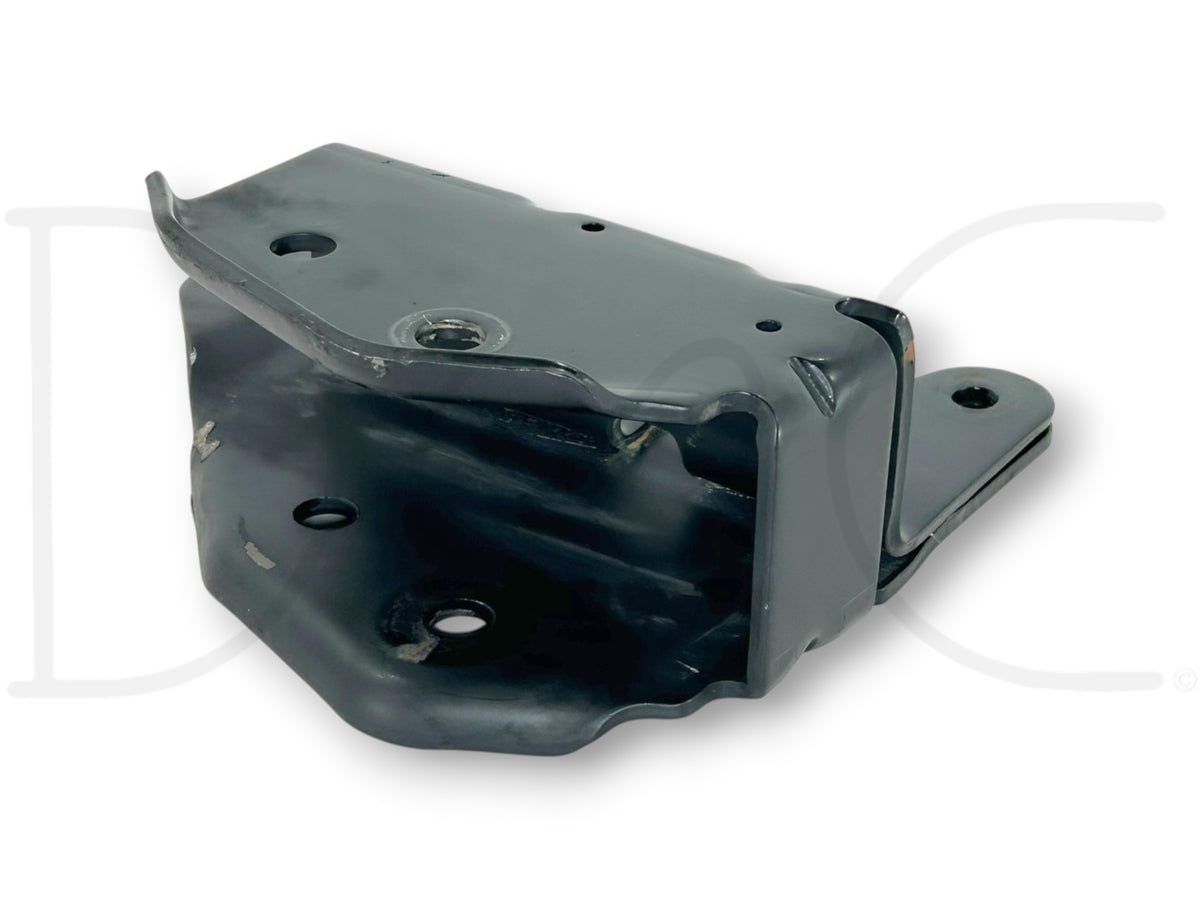 05-07 Ford F250 F350 RH Right Passenger 4WD 4X4 Radius Arm Bracket Frame Mount