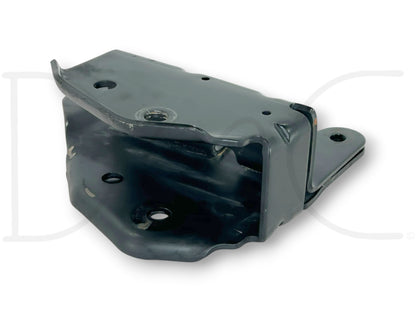 05-07 Ford F250 F350 RH Right Passenger 4WD 4X4 Radius Arm Bracket Frame Mount
