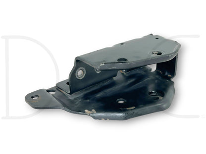 05-07 Ford F250 F350 RH Right Passenger 4WD 4X4 Radius Arm Bracket Frame Mount