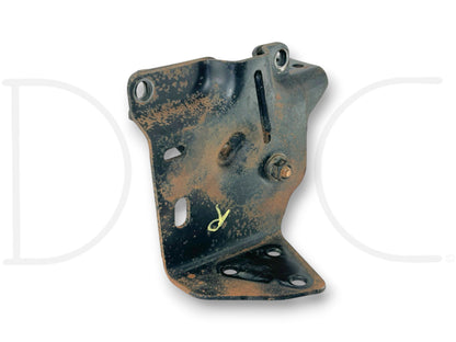 00-03 Ford F250 F350 RH Right Passenger Front Leaf Spring Hanger Beam Bracket