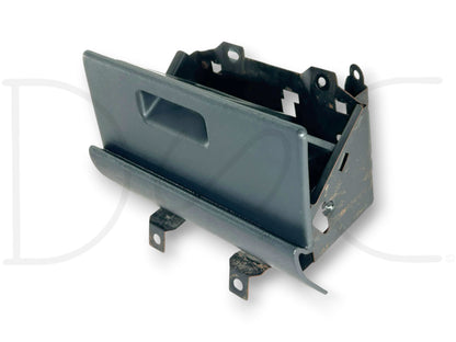 90-02 Chevy Kodiak Topkick 6500 7500 Dashboard Dash Ash Tray Ashtray Assembly OE
