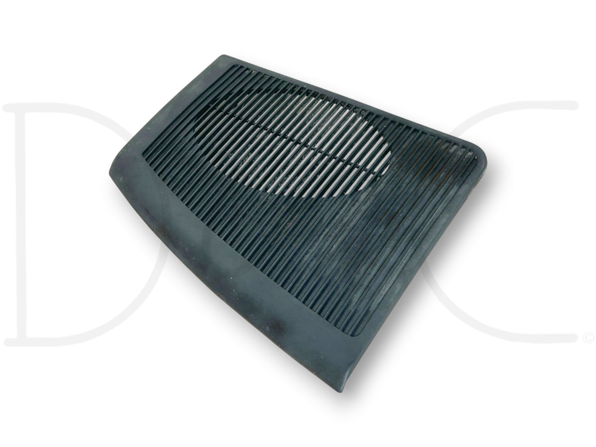 90-02 Chevy Kodiak Topkick 6500 7500 RH Right Dash Speaker Cover Grill Trim OE