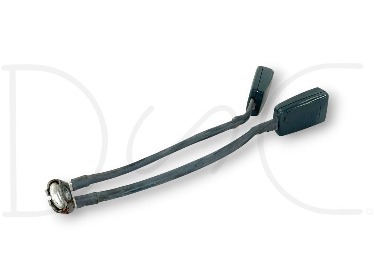 90-02 Chevy Kodiak Topkick Bench Seat Belt Seatbelt Latch Buckle Dual Gray