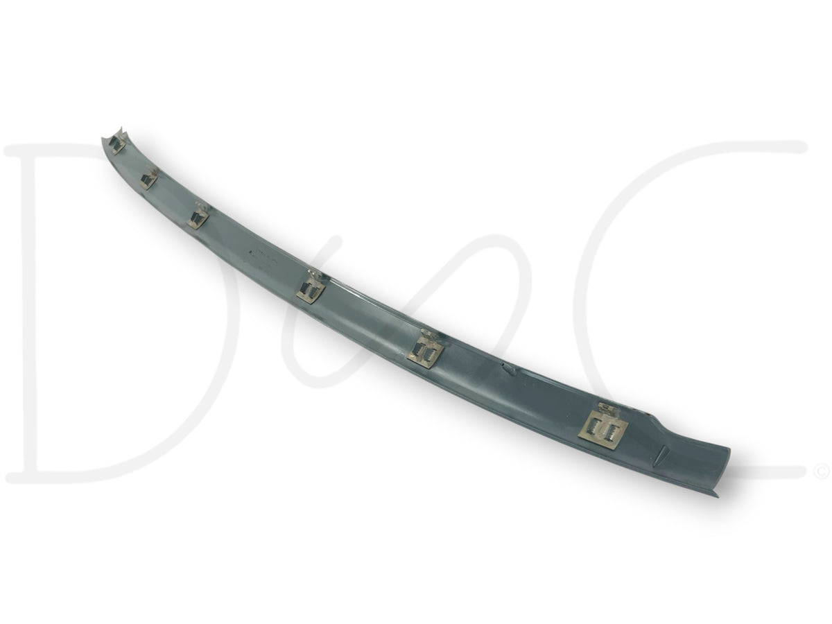 90-02 Chevy Kodiak Topkick 6500 7500 Interior Front Ceiling Windshield Trim Gray