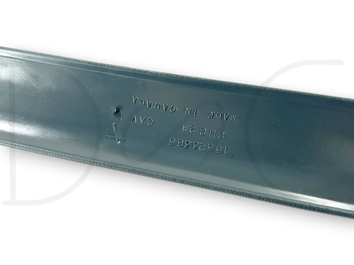 90-02 Chevy Kodiak Topkick 6500 7500 Interior Front Ceiling Windshield Trim Gray