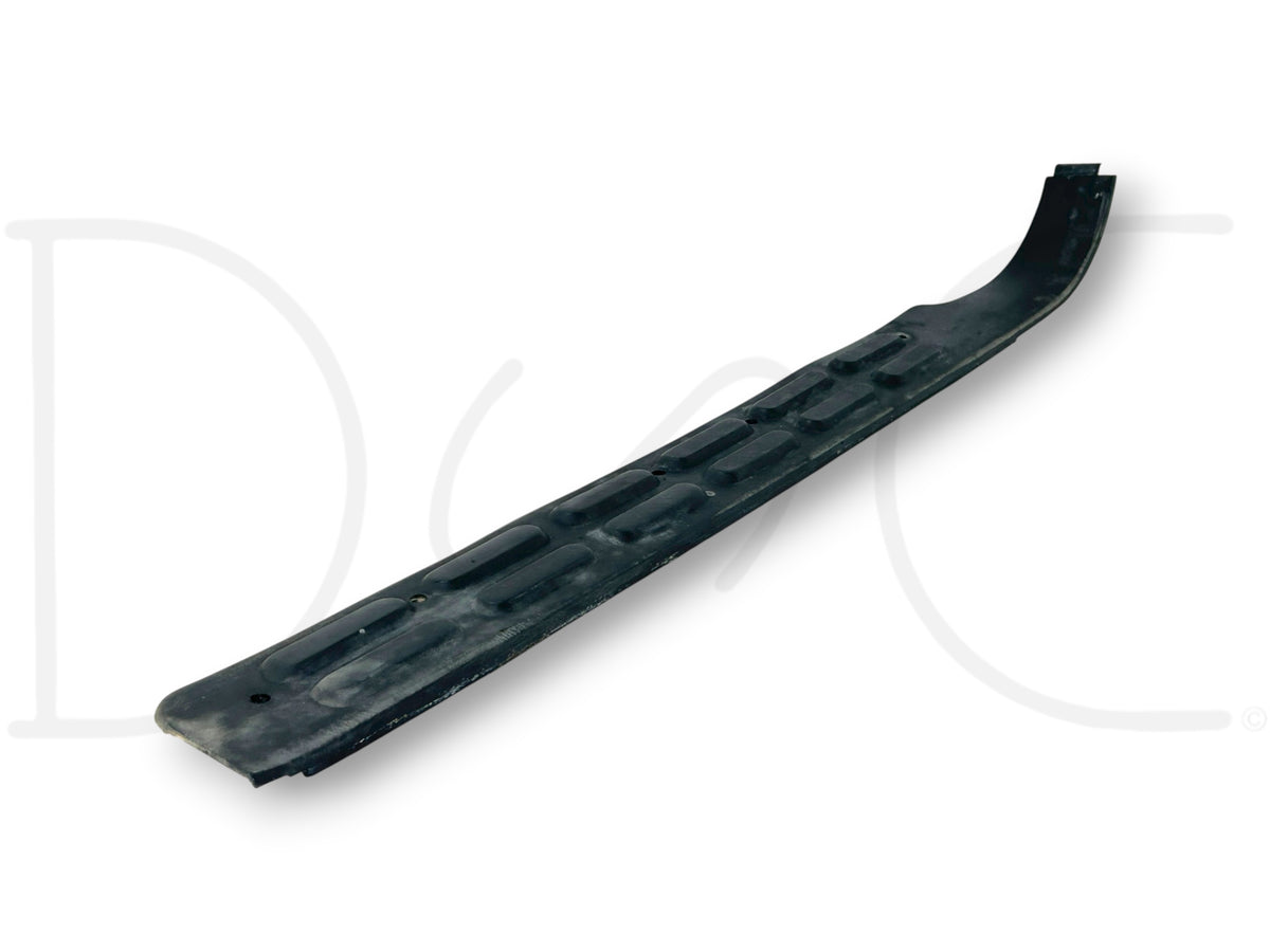 90-02 Chevy Kodiak Topkick LH Left Driver Side Front Rocker Sill Trim Panel