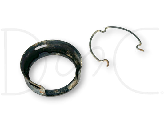 90-02 Chevy Kodiak Topkick Steering Column Lower Bearing Seat Retainer Clip