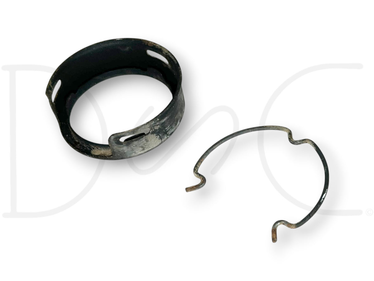 90-02 Chevy Kodiak Topkick Steering Column Lower Bearing Seat Retainer Clip