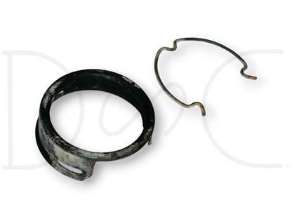 90-02 Chevy Kodiak Topkick Steering Column Lower Bearing Seat Retainer Clip