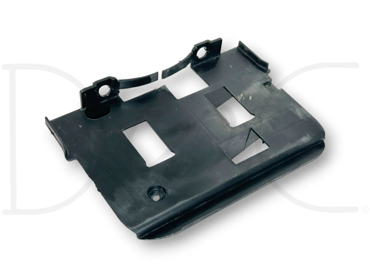 90-02 Chevy Kodiak Topkick 6500 7500 PCM ECM Computer Mount Retainer Bracket OE