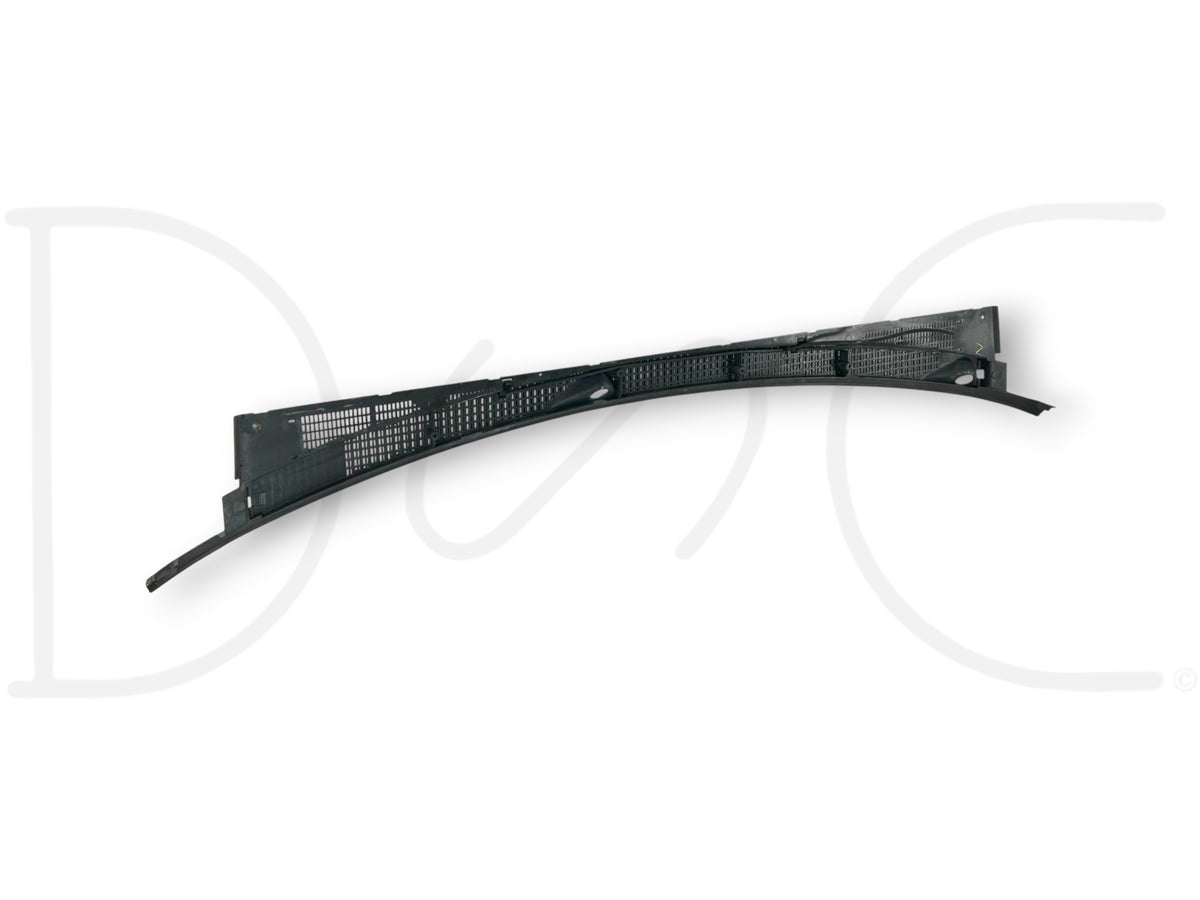 90-02 Chevy Kodiak Topkick 6500 7500 Windshield Wiper Cowl Panel Vent 15675985