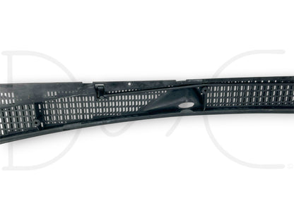 90-02 Chevy Kodiak Topkick 6500 7500 Windshield Wiper Cowl Panel Vent 15675985