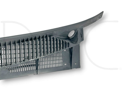 90-02 Chevy Kodiak Topkick 6500 7500 Windshield Wiper Cowl Panel Vent 15675985