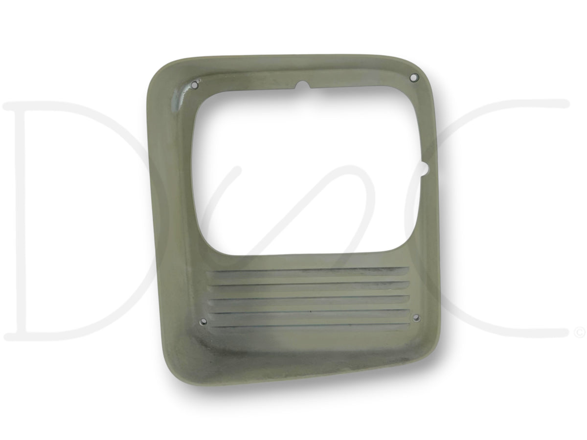 90-02 Chevy Kodiak Topkick 6500 LH Left Headlight Trim Bezel Surround 15566895