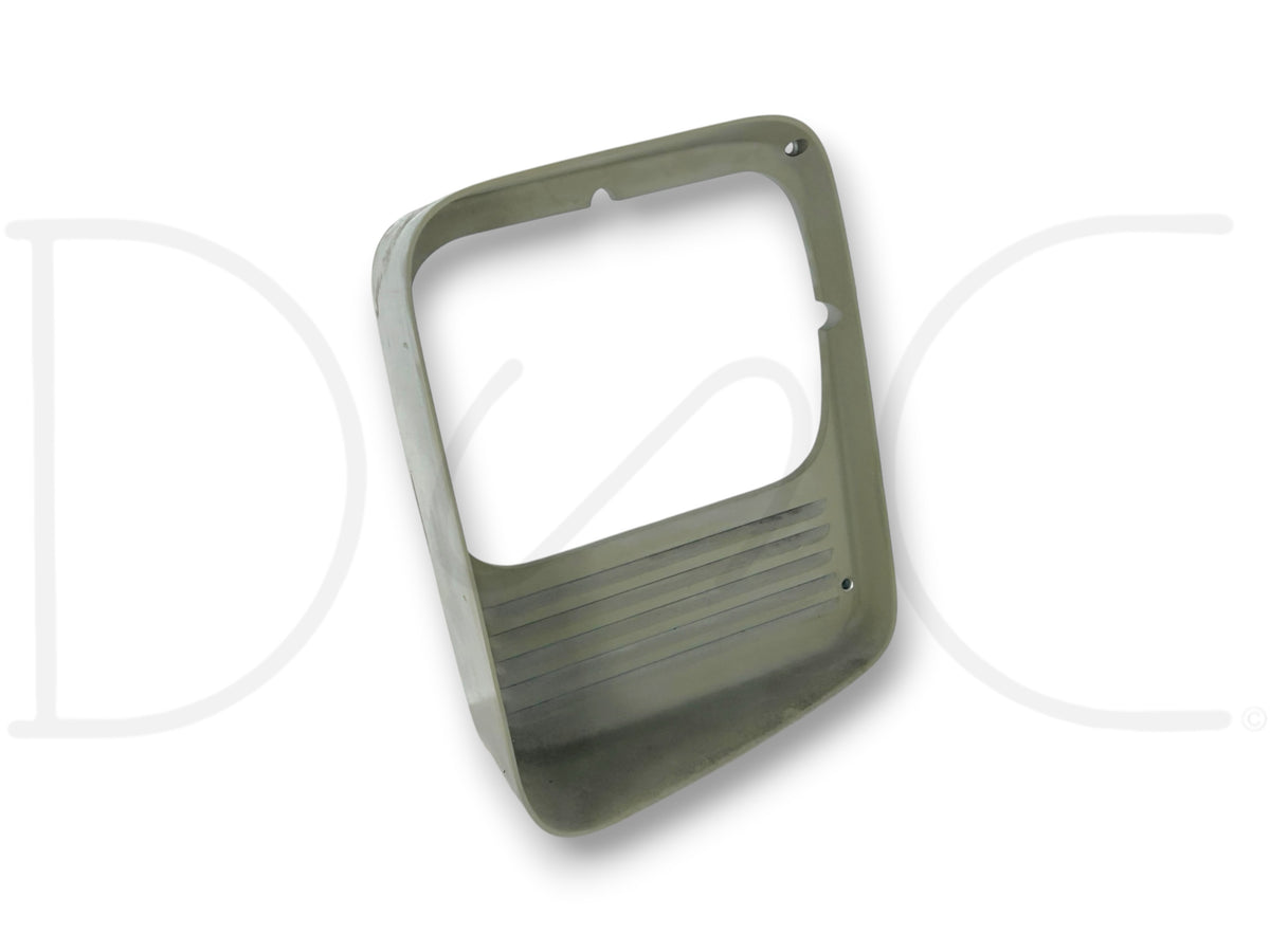 90-02 Chevy Kodiak Topkick 6500 LH Left Headlight Trim Bezel Surround 15566895