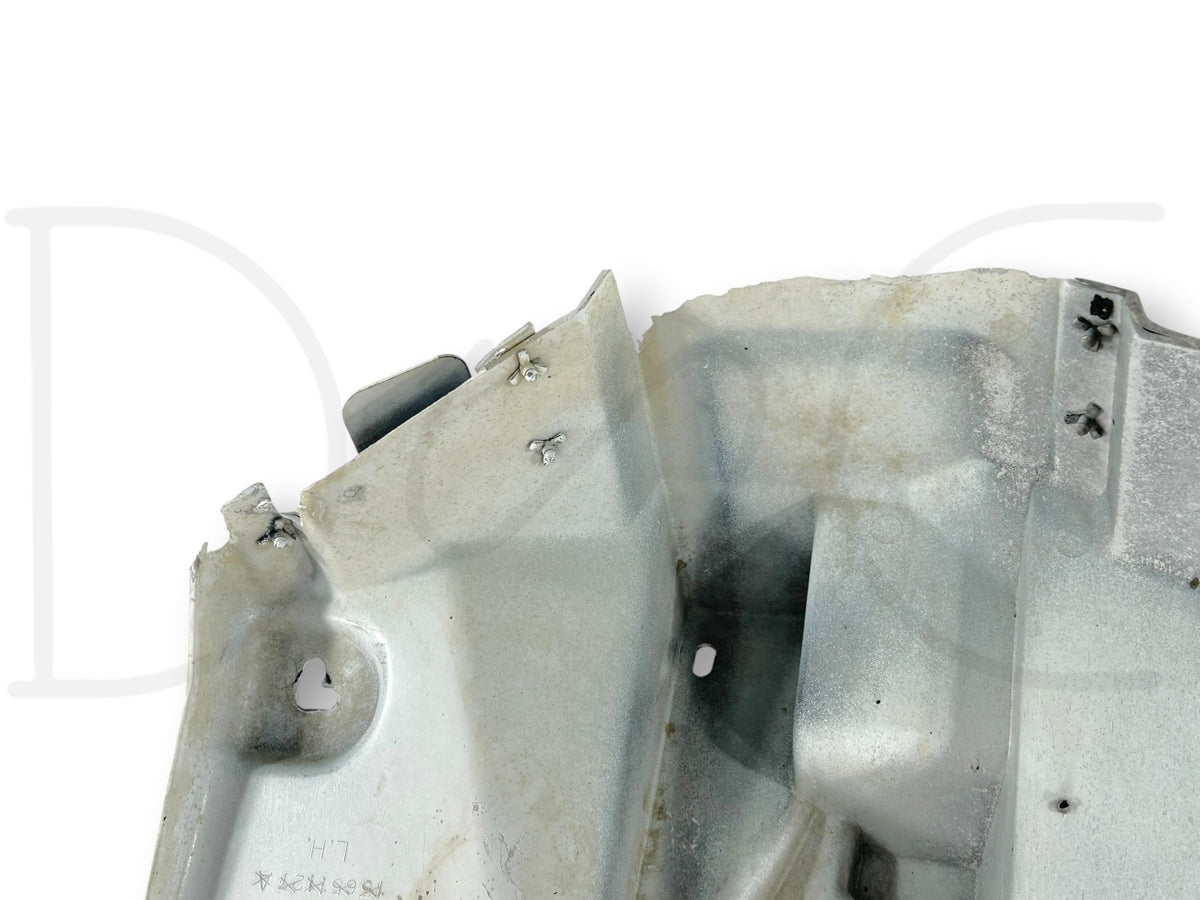 90-02 Chevy Kodiak Topkick LH Left Side Panel Fender Extension 15670941 *Blem*