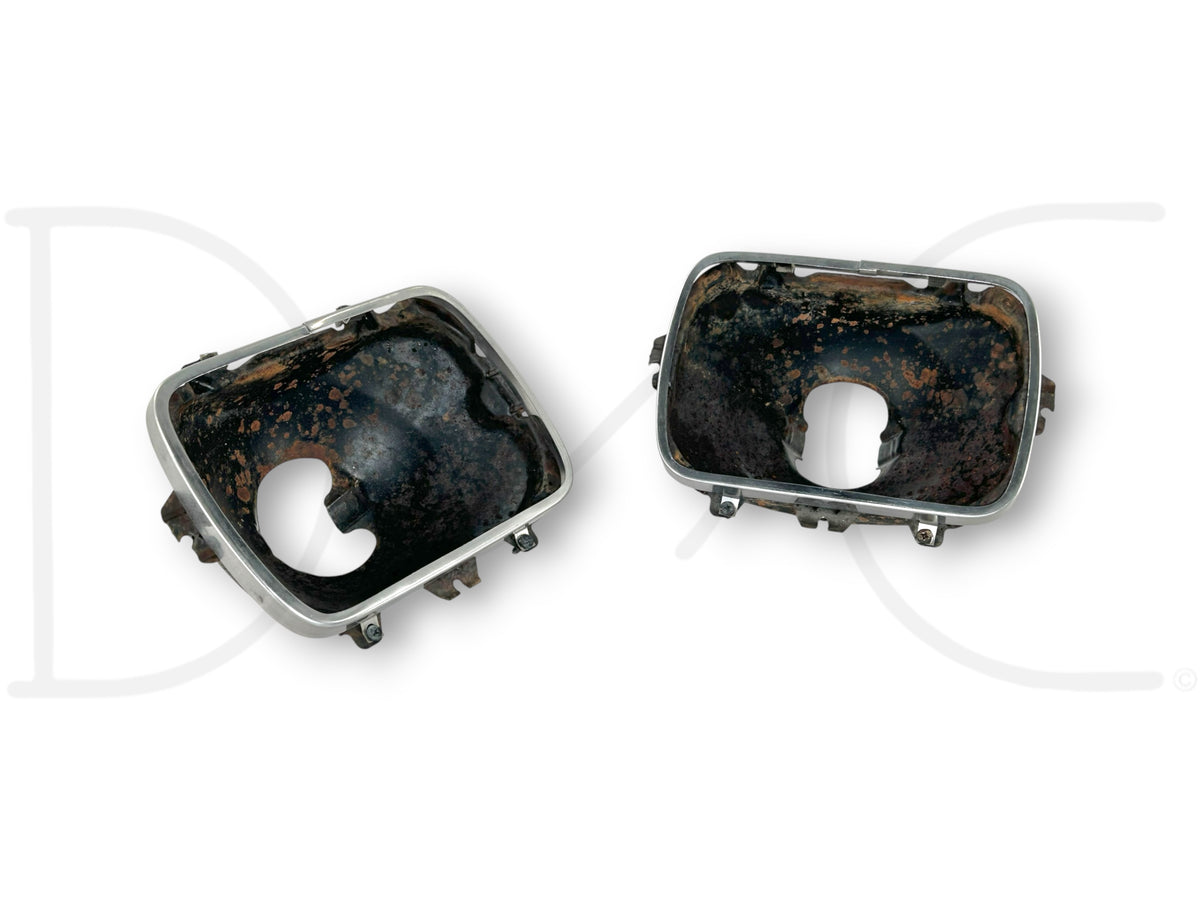 90-02 Chevy Kodiak Topkick Sealed Beam Headlight Bracket Bucket Set OE Brackets