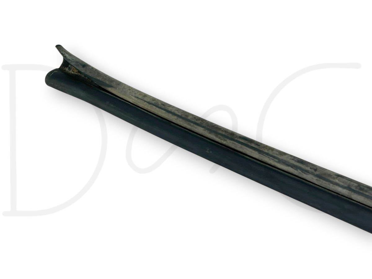 90-02 Chevy Kodiak Topkick Hood To Cowl Weatherstripping Seal Weather Strip OE