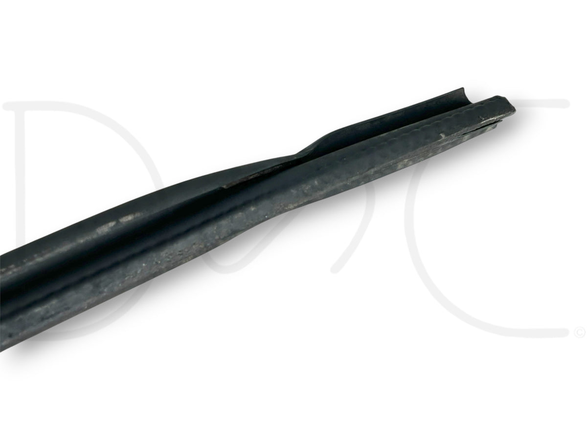 90-02 Chevy Kodiak Topkick Hood To Cowl Weatherstripping Seal Weather Strip OE
