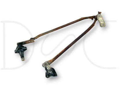 90-02 Chevy Kodiak Topkick Windshield Wiper Pivot Linkage Regulator Assembly