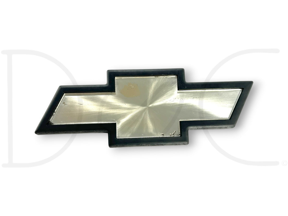 90-02 Chevy Kodiak Front Grille Chevrolet Bowtie Emblem Logo OE *Blem*