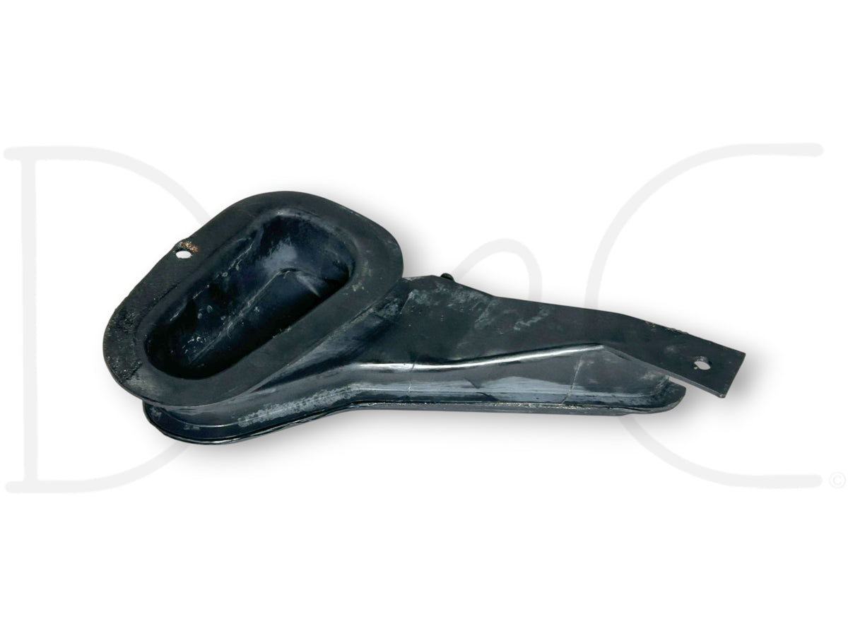 90-02 Chevy Kodiak Topkick RH Right Cowl Vent Plenum Drain Tube 15558816