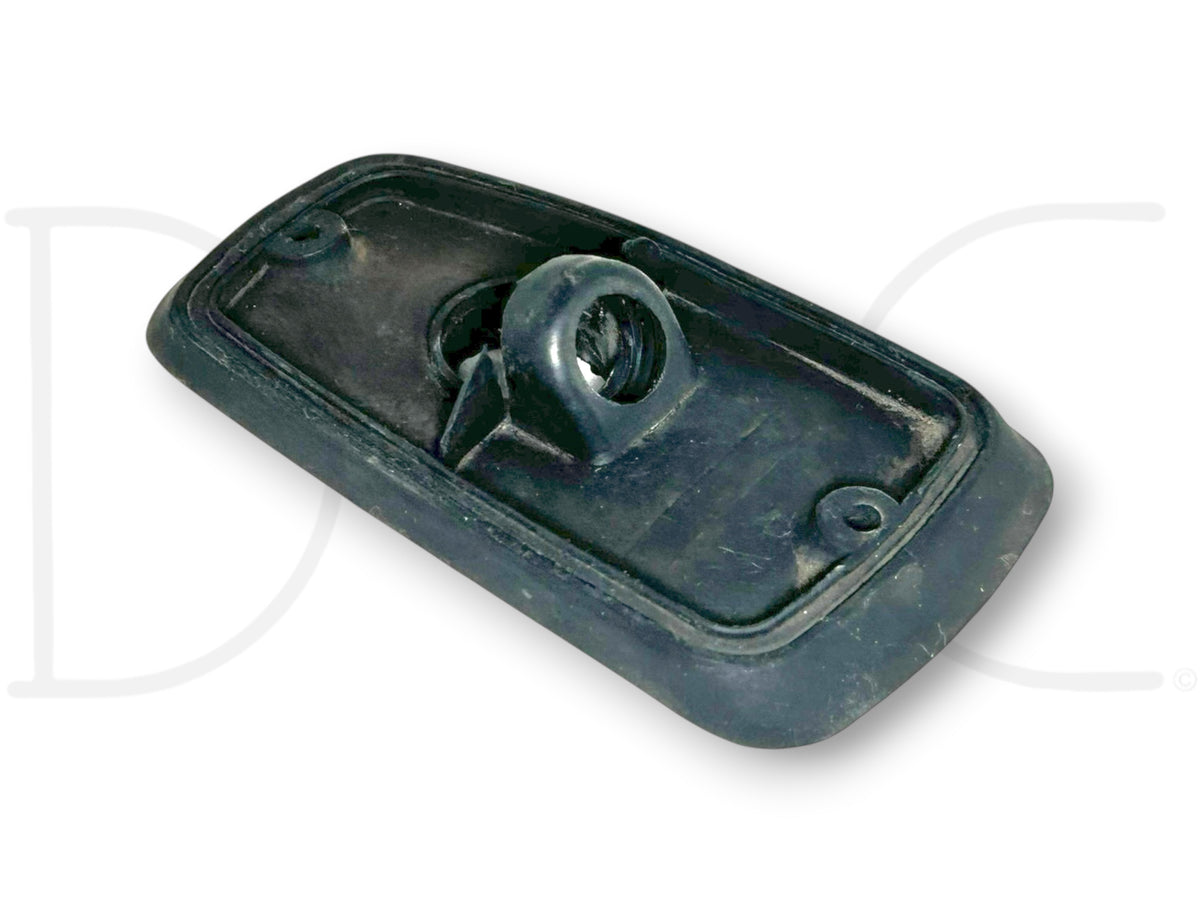 90-02 Chevy Kodiak Topkick Cab Clearance Marker Light Grommet Rubber Base Seal