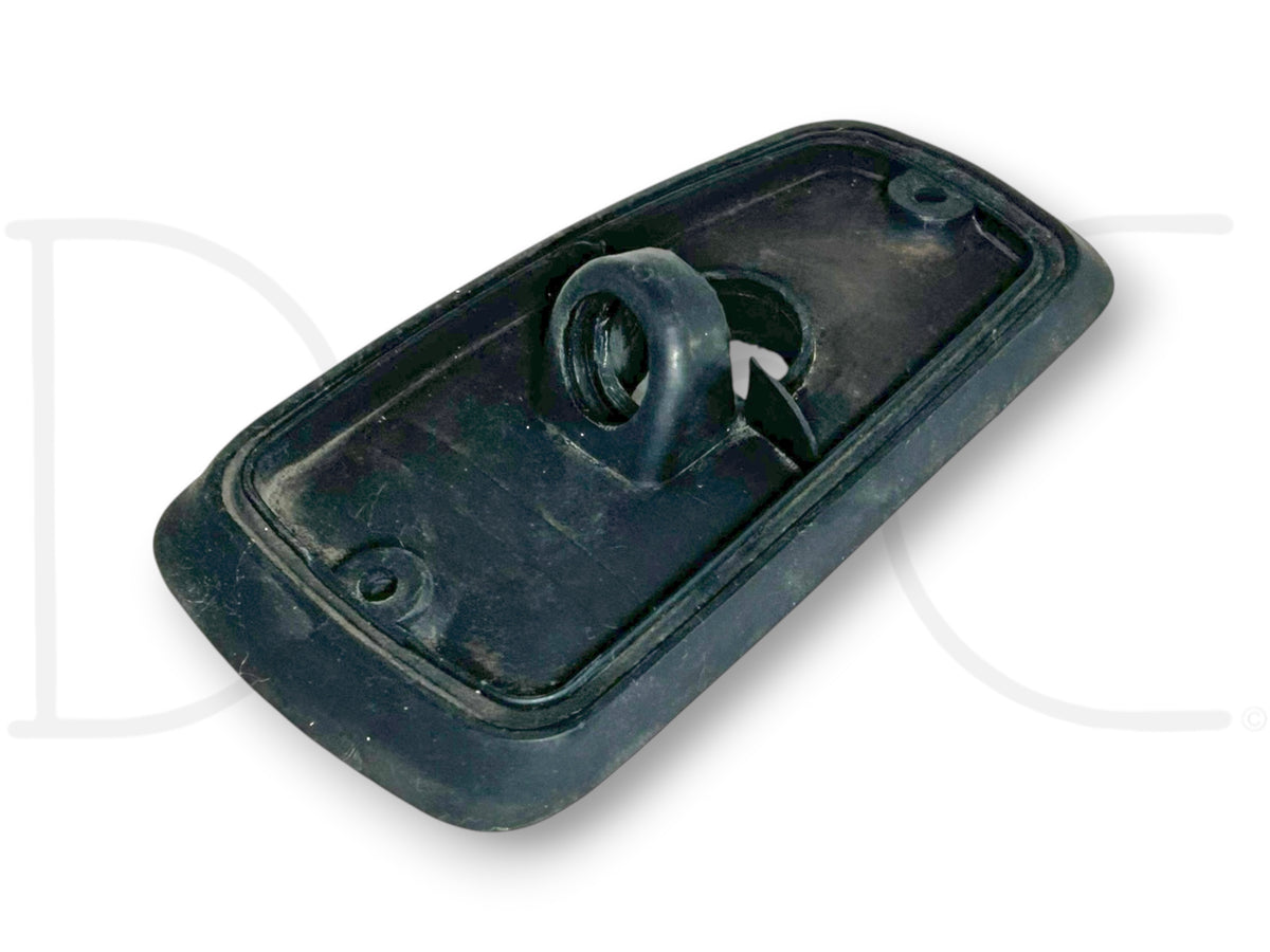 90-02 Chevy Kodiak Topkick Cab Clearance Marker Light Grommet Rubber Base Seal