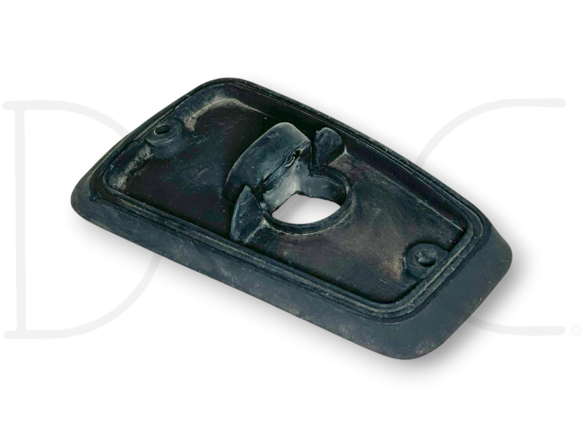 90-02 Chevy Kodiak Topkick Cab Clearance Marker Light Grommet Rubber Base Seal