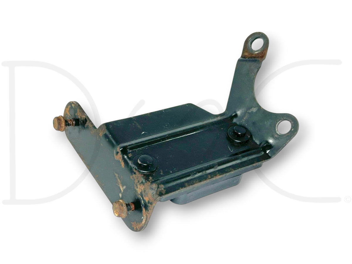 90-96 Chevy Kodiak Topkick Engine Spark Control Module W/ Bracket 16131231