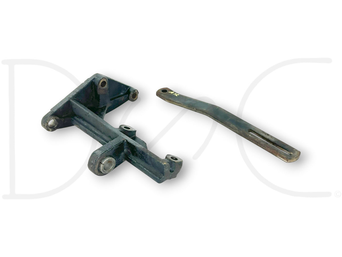 90-02 Chevy Kodiak Topkick 366 427 Bendix Air Compressor Mount Bracket Set