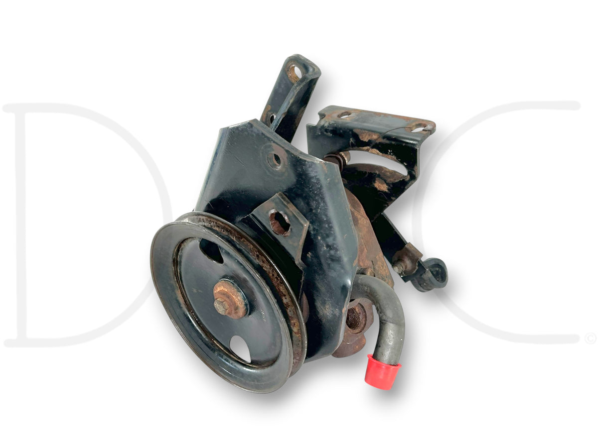 90-02 Chevy Kodiak Topkick 366 427 Power Steering Pump Bracket Assembly *Blem*