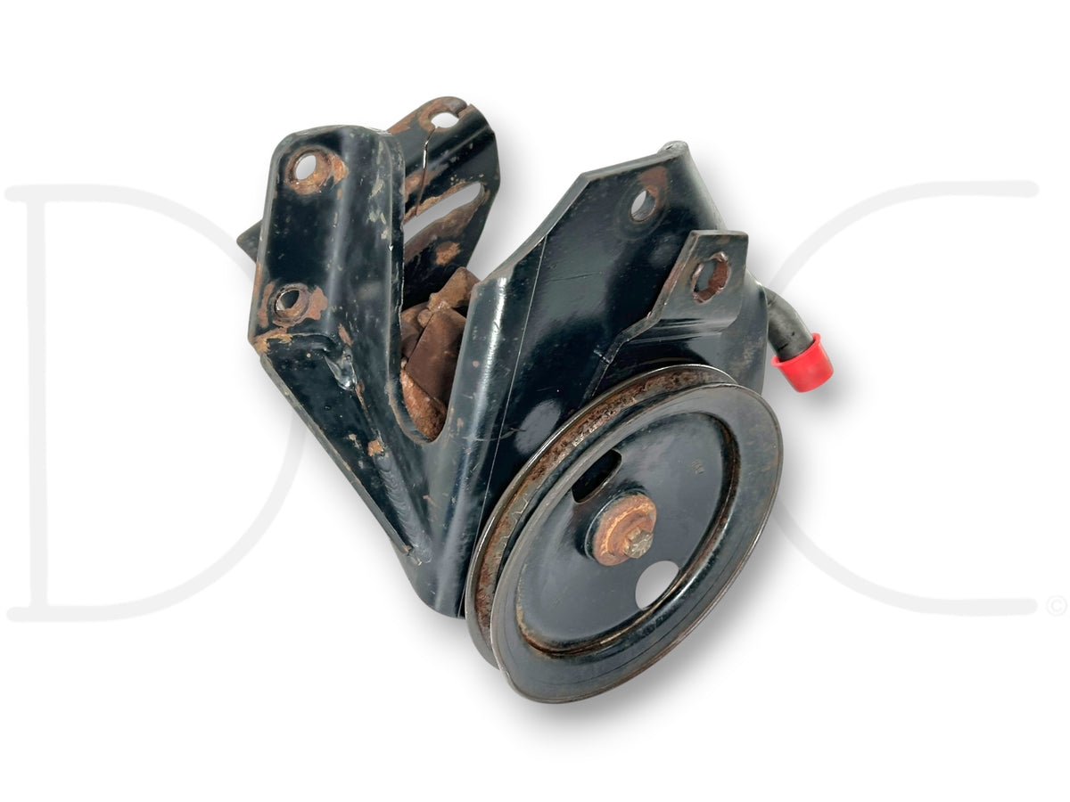 90-02 Chevy Kodiak Topkick 366 427 Power Steering Pump Bracket Assembly *Blem*
