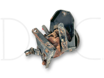 90-02 Chevy Kodiak Topkick 366 427 Power Steering Pump Bracket Assembly *Blem*