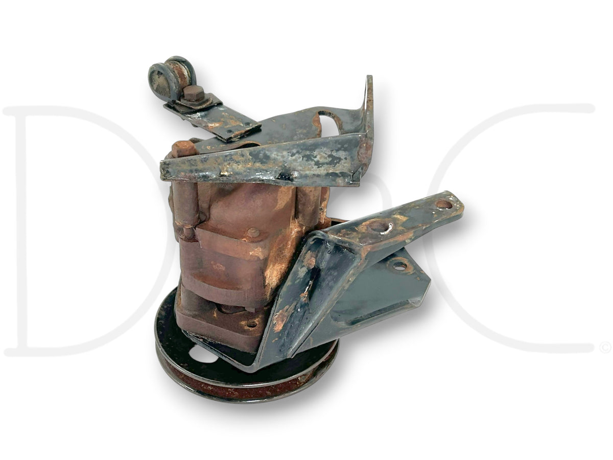 90-02 Chevy Kodiak Topkick 366 427 Power Steering Pump Bracket Assembly *Blem*